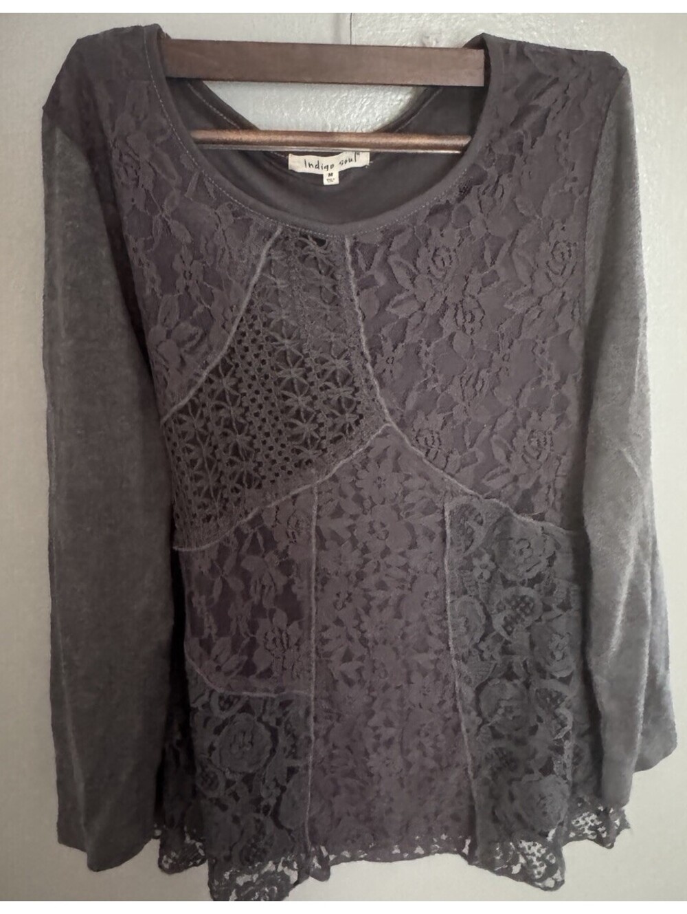 Indigo Soul Mixed Lace Patchwork Top Womens Medium M Charcoal Gray Long Sleeve